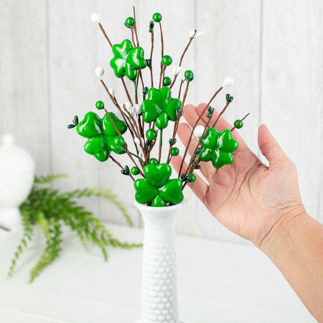 15" St. Patrick's Day Shamrock Pip Berry Pick