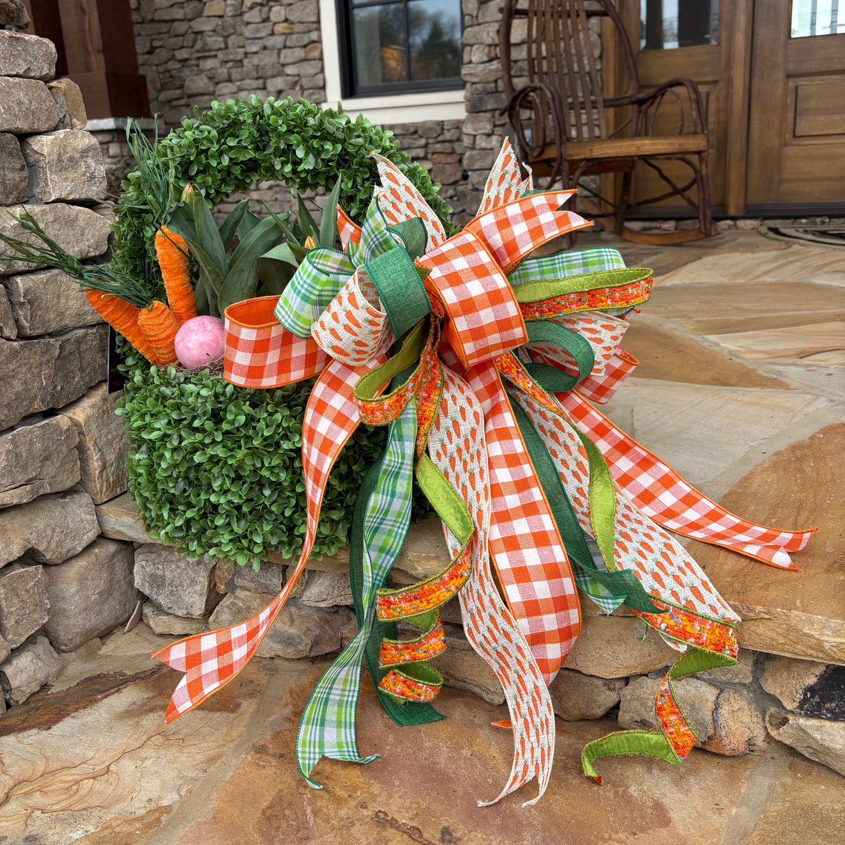 17" UV Boxwood Basket with Handle
