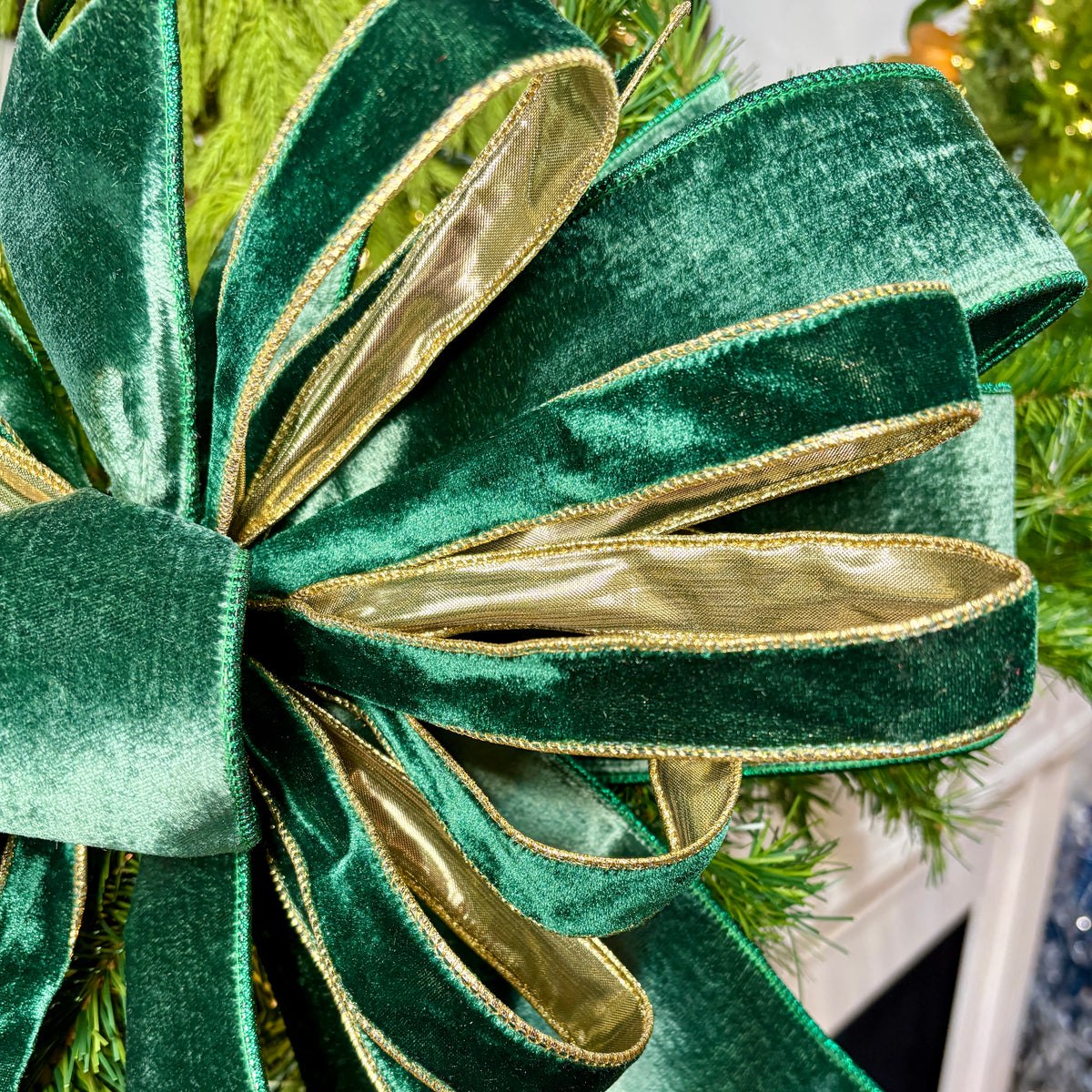 20" Emerald Velvet Classic Designer Bow