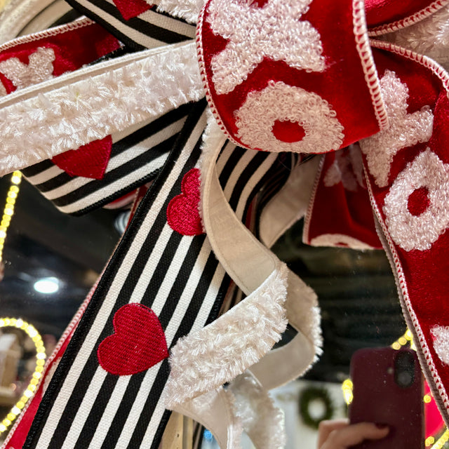 18" Hugs & Kisses Designer Handtied Bow