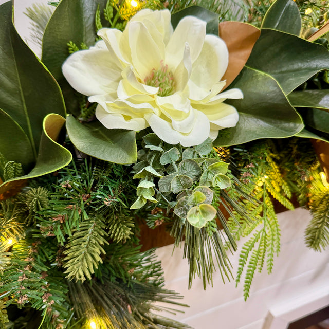 9' Magnolia Manor Garland