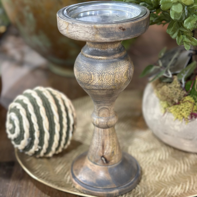 8.5" Hand-Rubbed Turned Pedestal