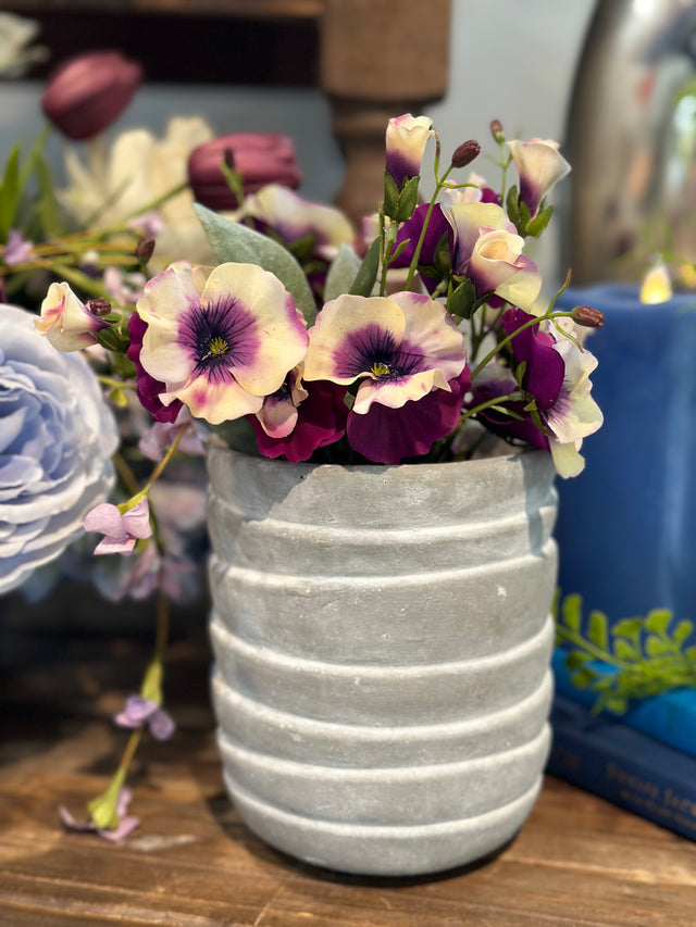 5.9" Layered Design Concrete Pot