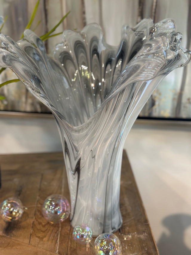 16" Blast Vase