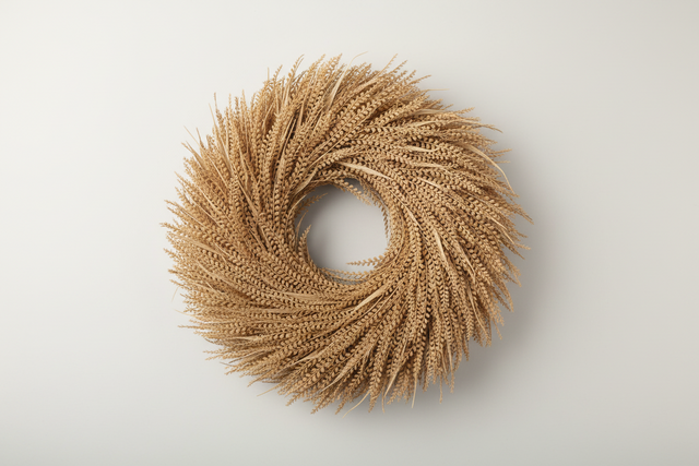 28" UV Treated Beige Deluxe Bead Grass Wreath