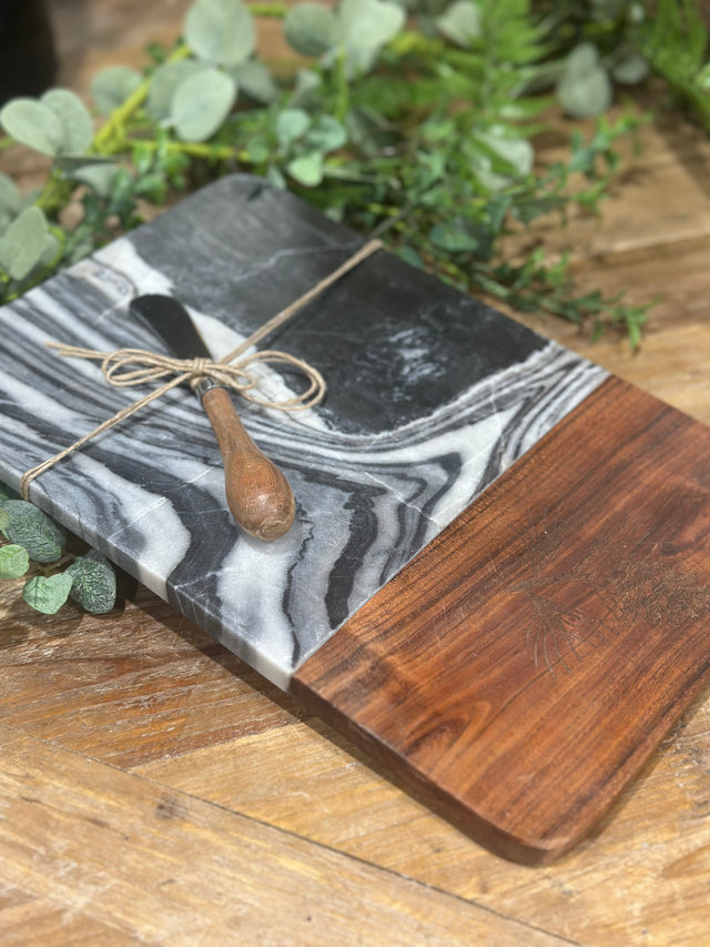 12" Rustic Pine Cutting Board With Spreader