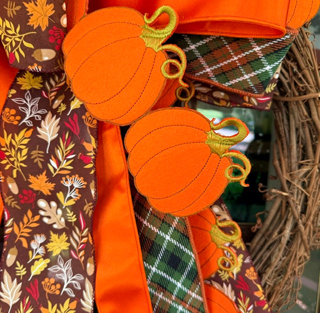 20" October & Oak Handtied Designer Bow