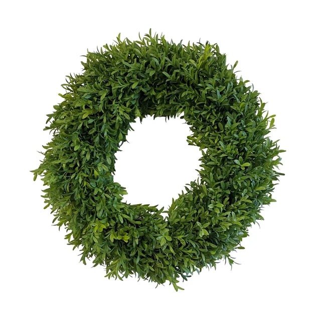 18" Green Tea Leaf Boxwood Wreath