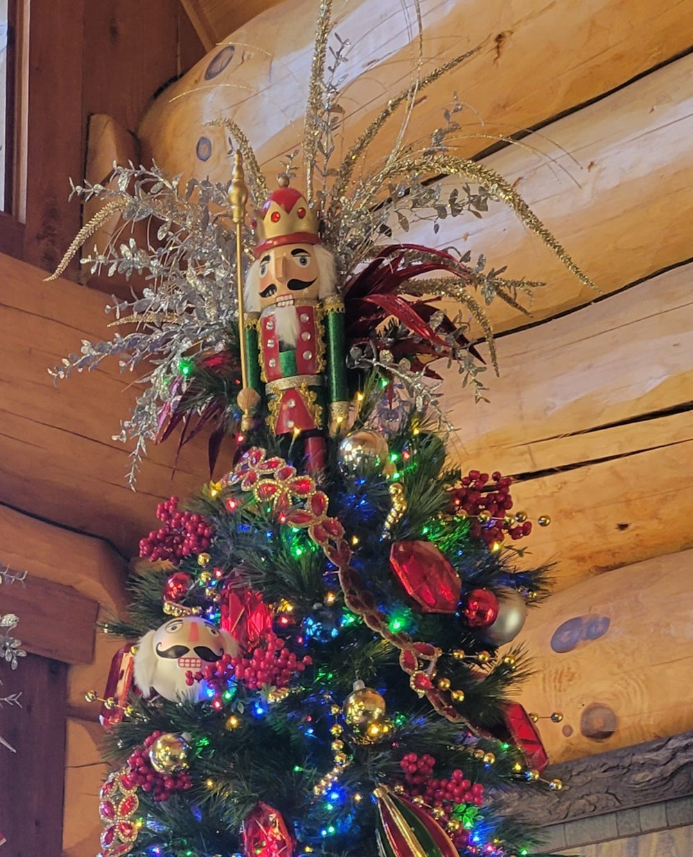Tree Topper Colorful 3 Unique Tree Toppers to Elevate Your Holiday Decor โ Design Decor ...