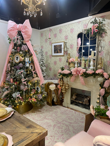 "Christmas at Bridgerton" Signature Christmas Tree Decor Collection