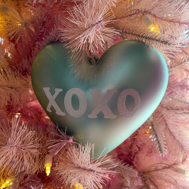 8" Metal Conversation Heart Decor| 6 Colors, Each Sold Separately