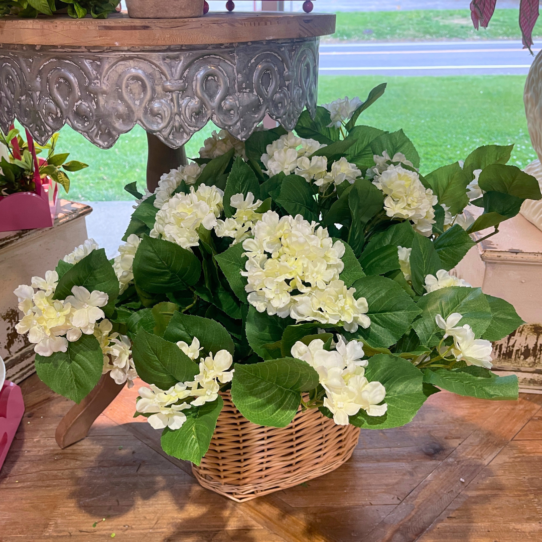 27" Hydrangea Bush | UV Treated | Lavender or White