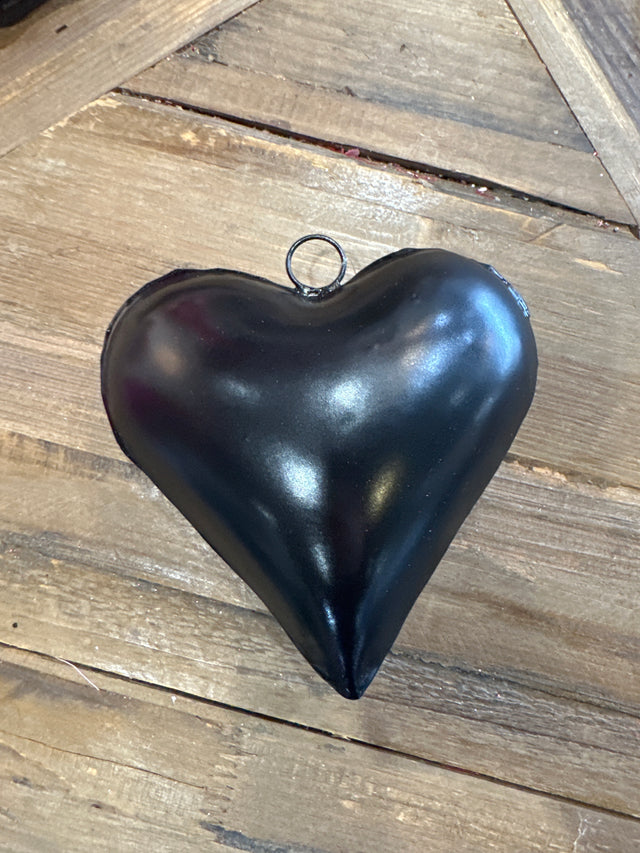 6.5" Black Matte | Metal Heart Ornament