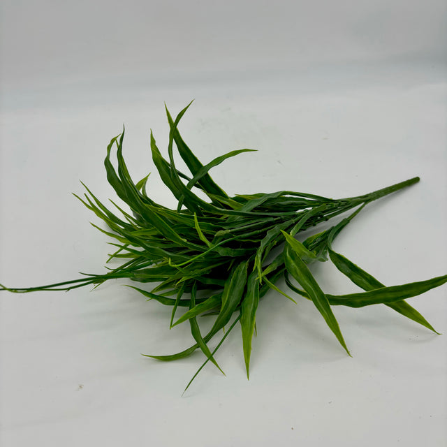 21" Green Flat Grass Bush