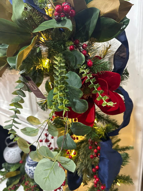Southern Manor Signature Christmas Garland, additional view