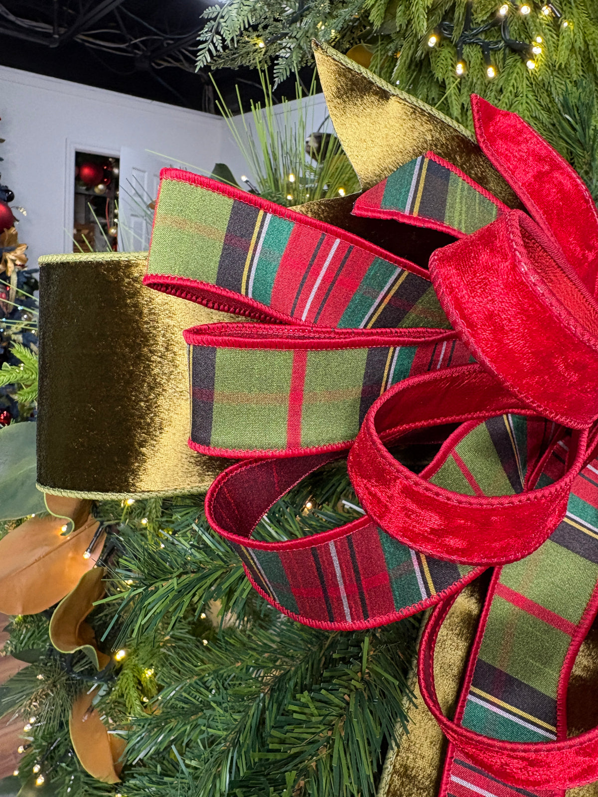 20" Highland Holiday Designer Bow