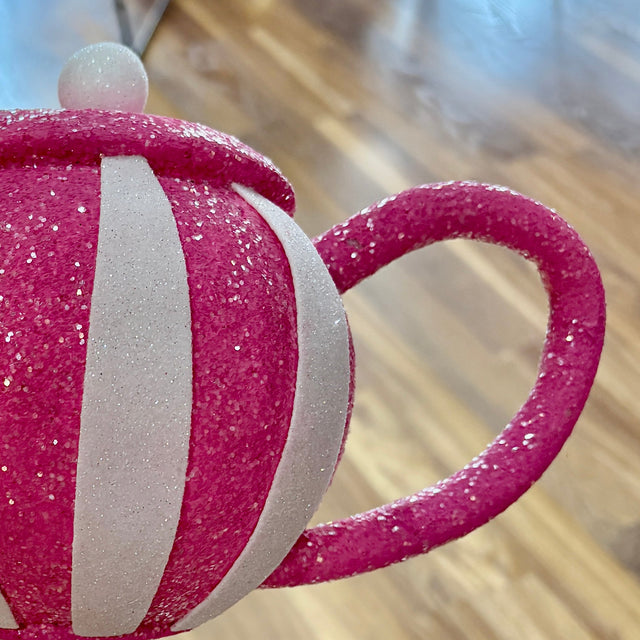 18" x 10" Pink & White Tea Pot Pick