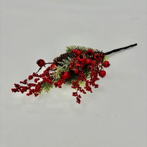 18" Red Berry Pine/Cedar Spray