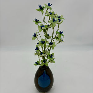 13.5" Blue Dainty Daisy Bush