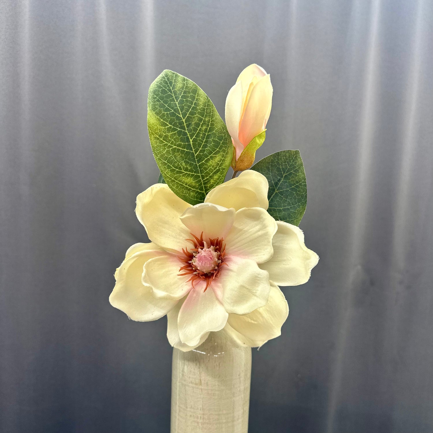 14" Cream/Pink Magnolia & Bud Pick