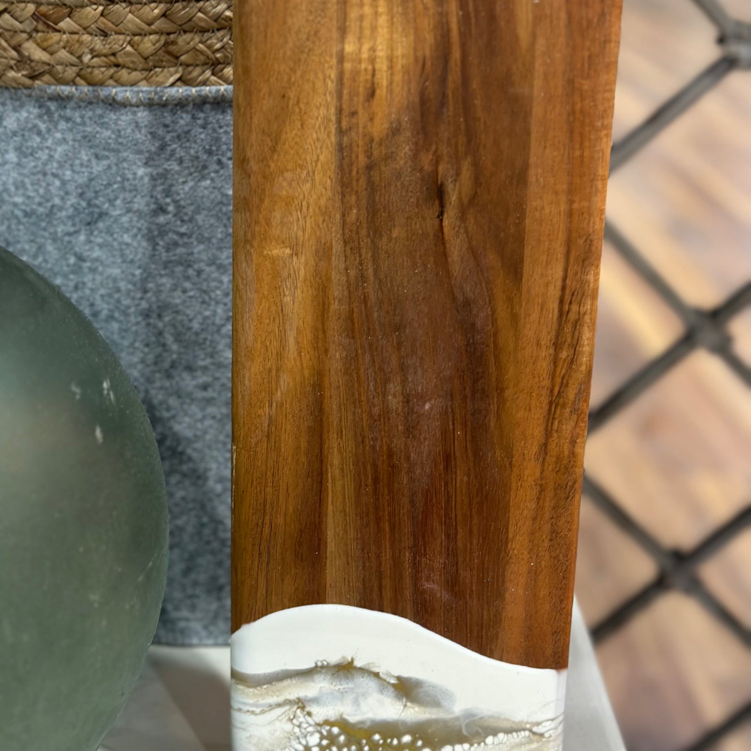 23.5" Cheeseboard Baguette Gold Quartz