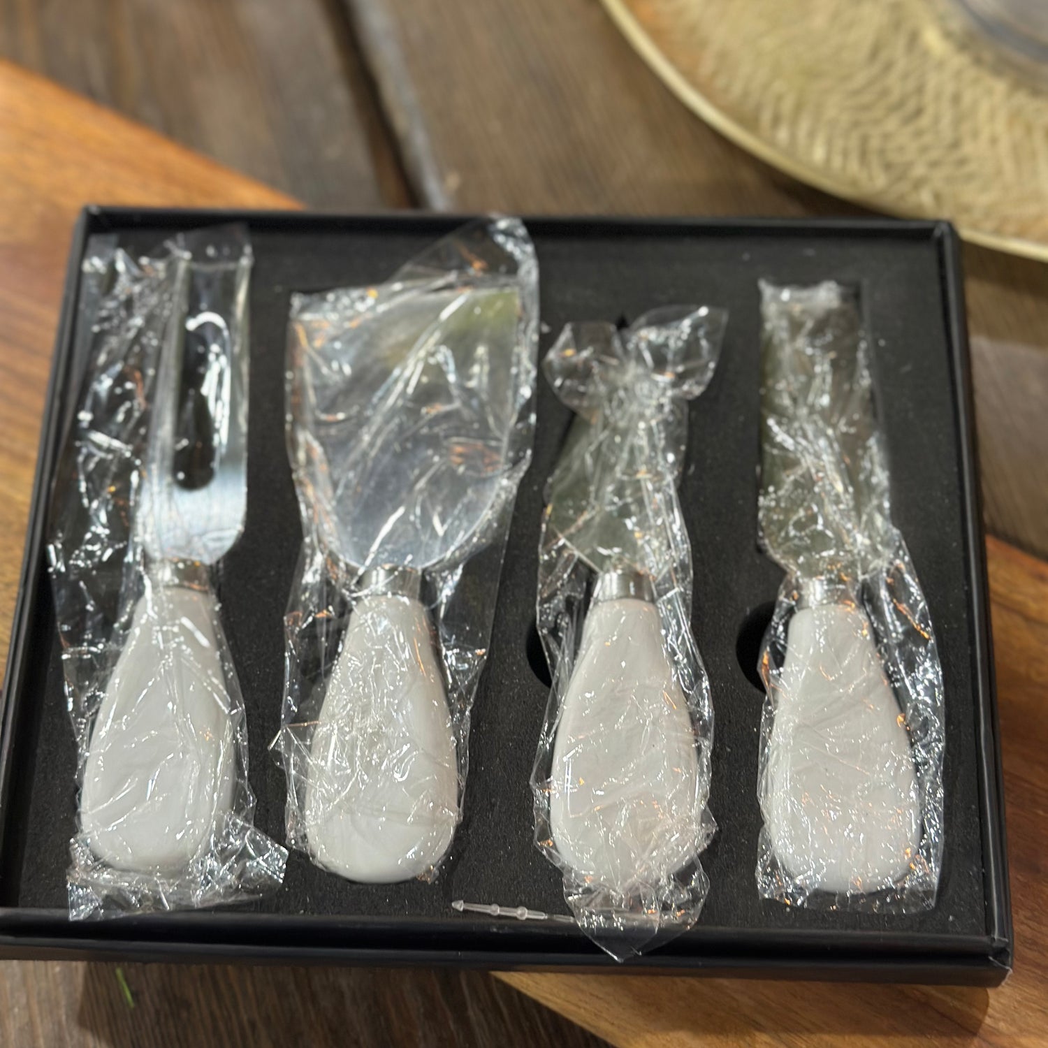 Cheese Knife Set White Ceramic Handle