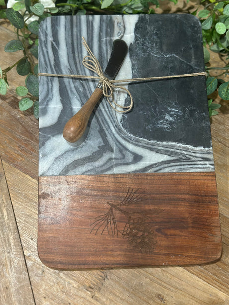 Rustic Pine Cutting Board With Spreader, additional view