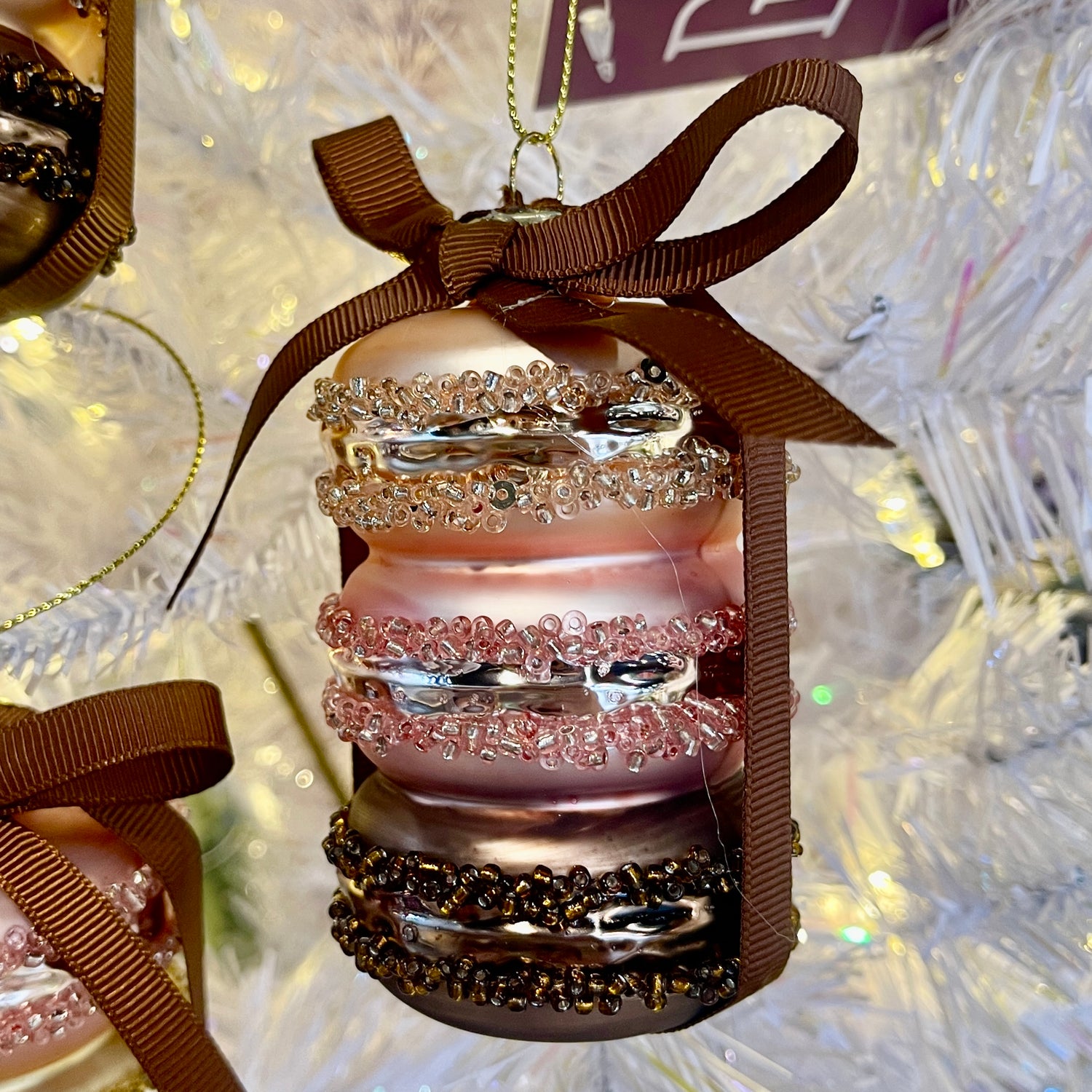 3.5" Glass Macaroon Ornament Box/3