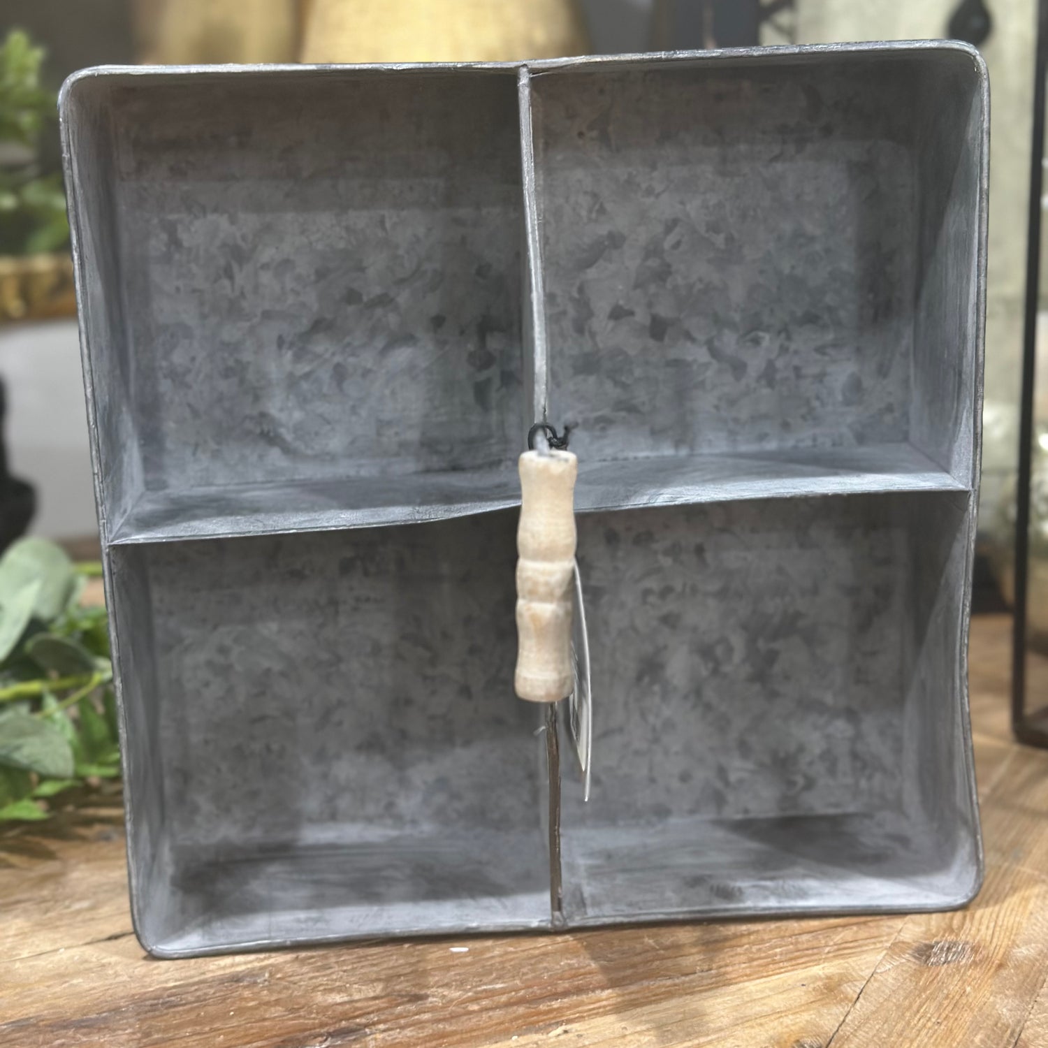 11” Metal Tray With 4 Compartments