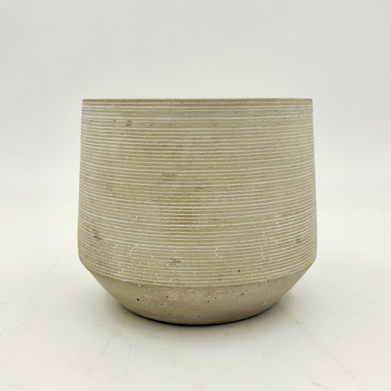 5"x5.7"D Stone Grooved Pot