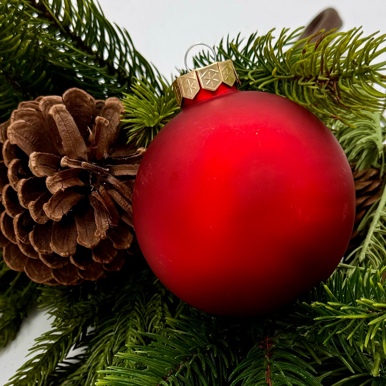 1.4" Red Glass Shiny/Matte Baubles Set of 16