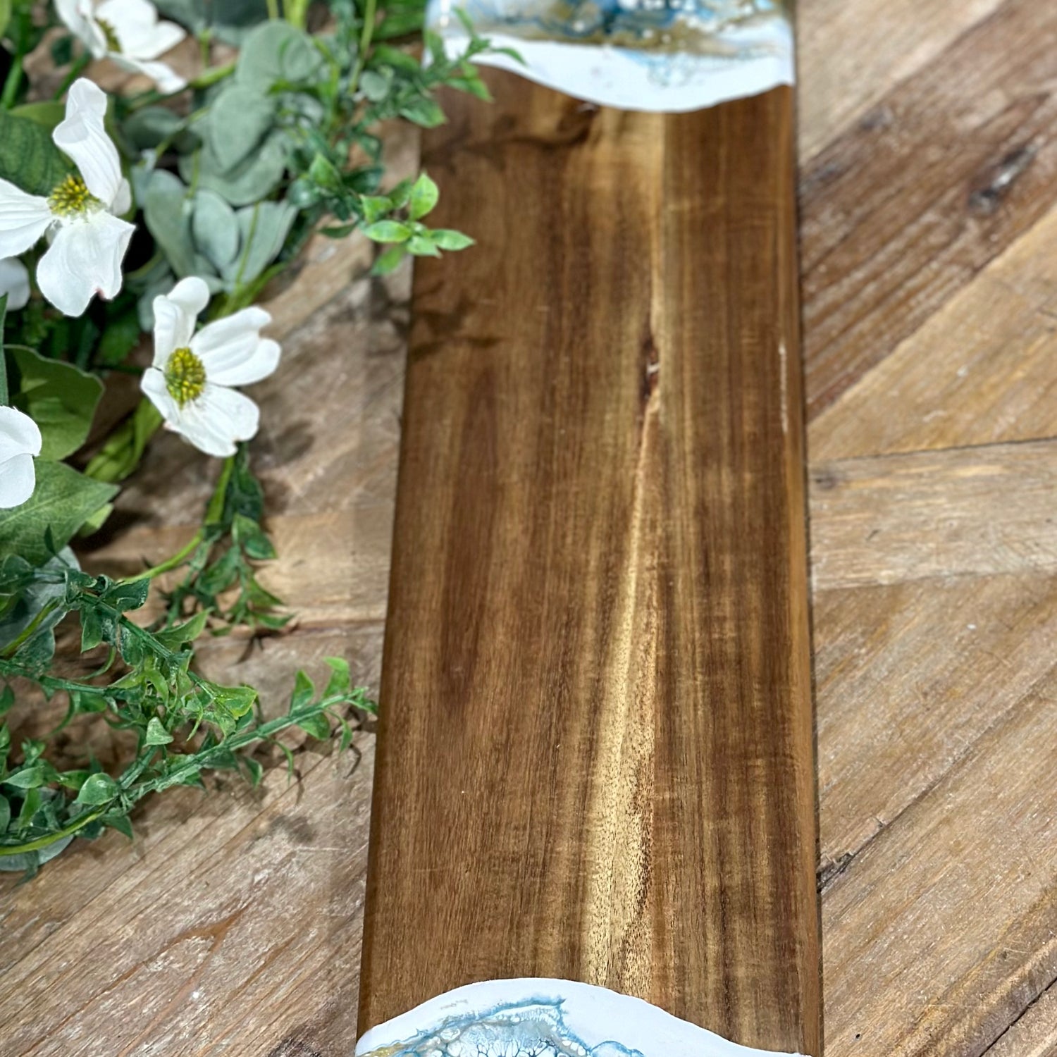24” Cheeseboard Baguette Sapphire Sky