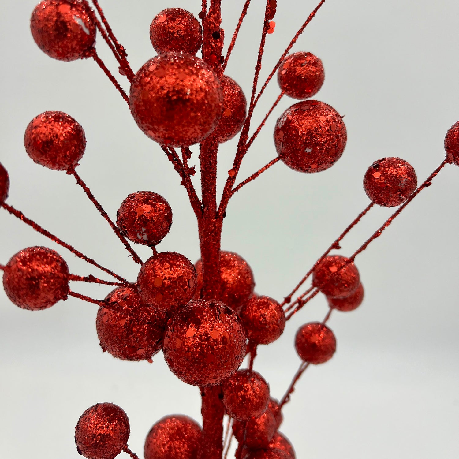 27" Red Glitter Multi Ball Spray