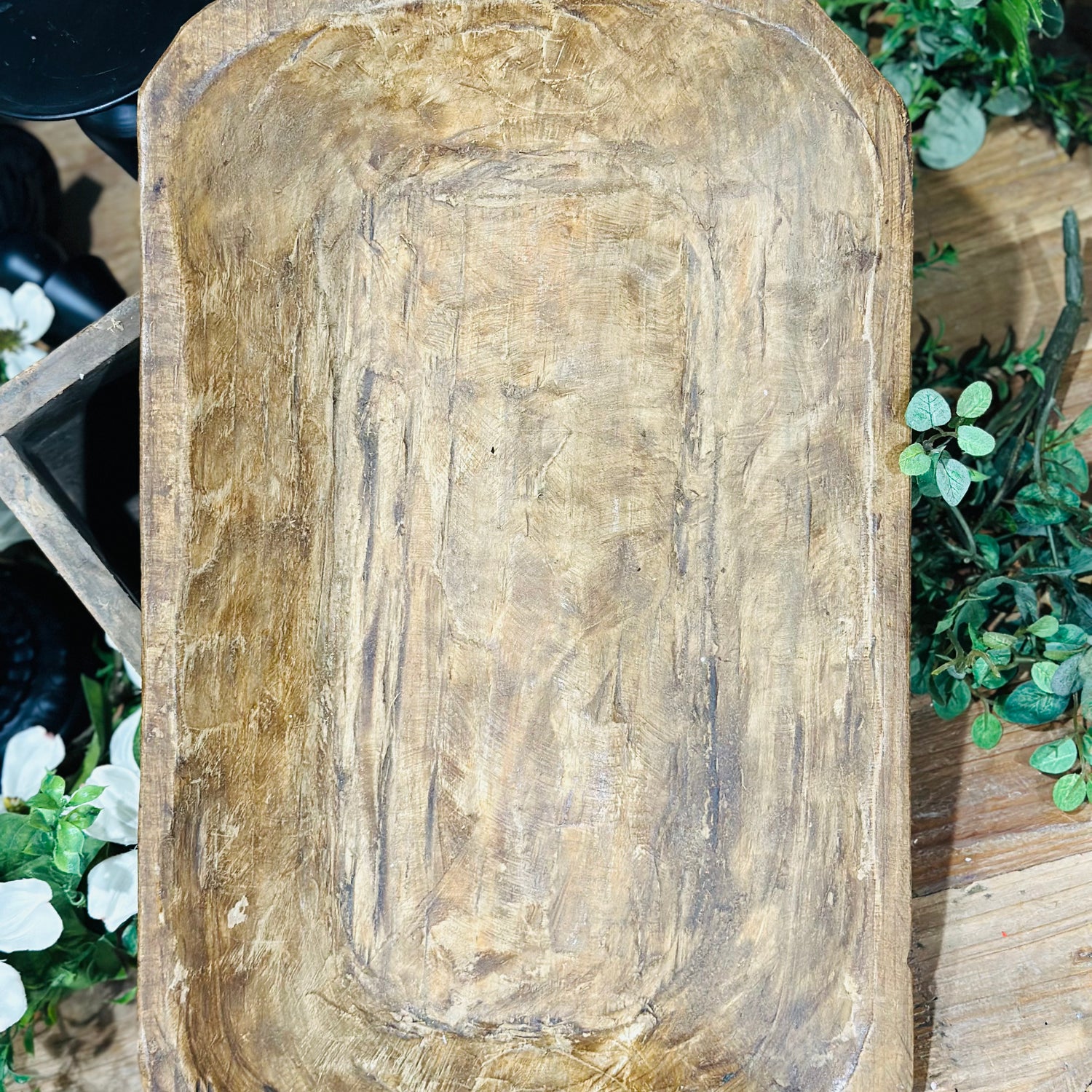 19" Medium Carved Dough Bowl