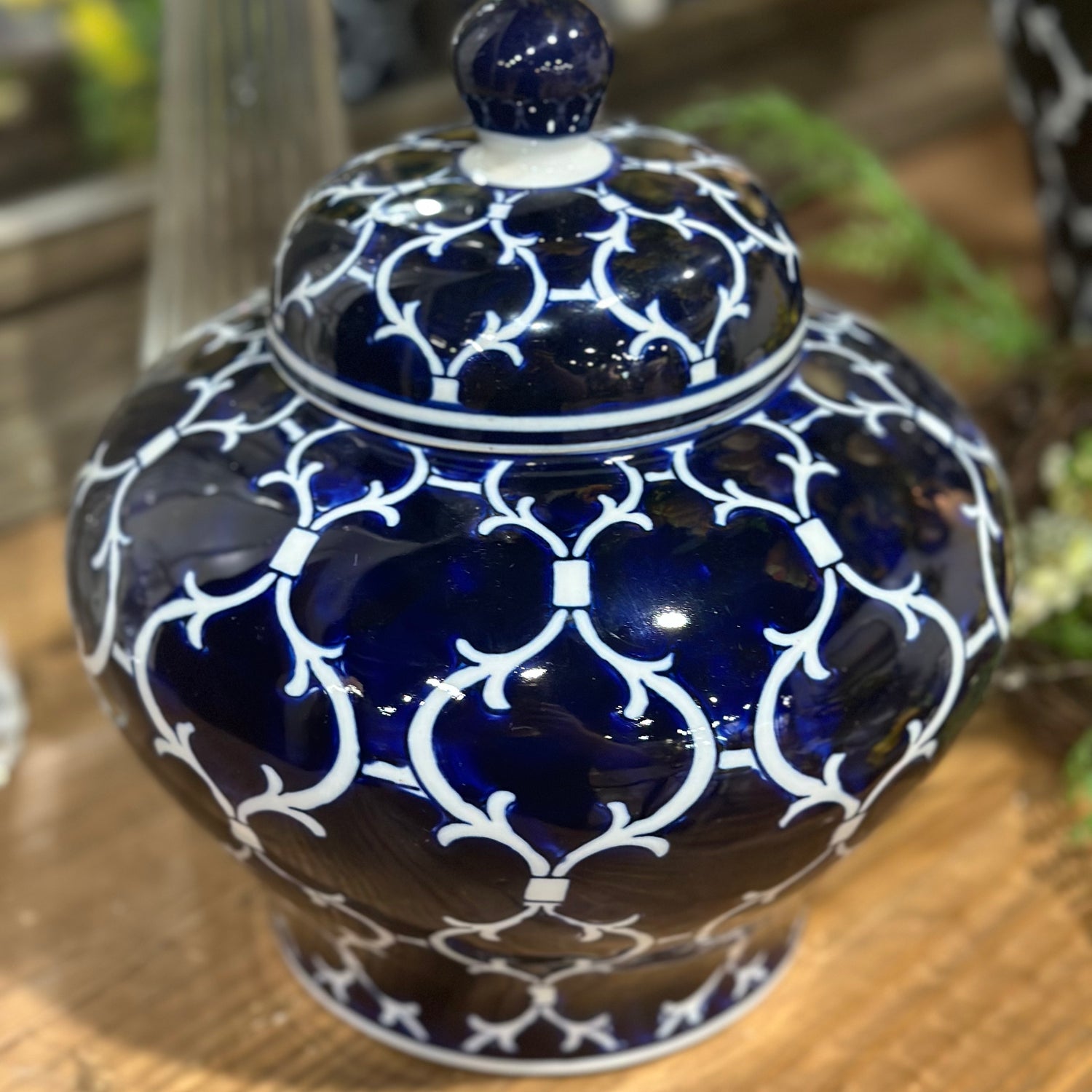 7" Blue & White Quatrefoil Lidded Ceramic Jar