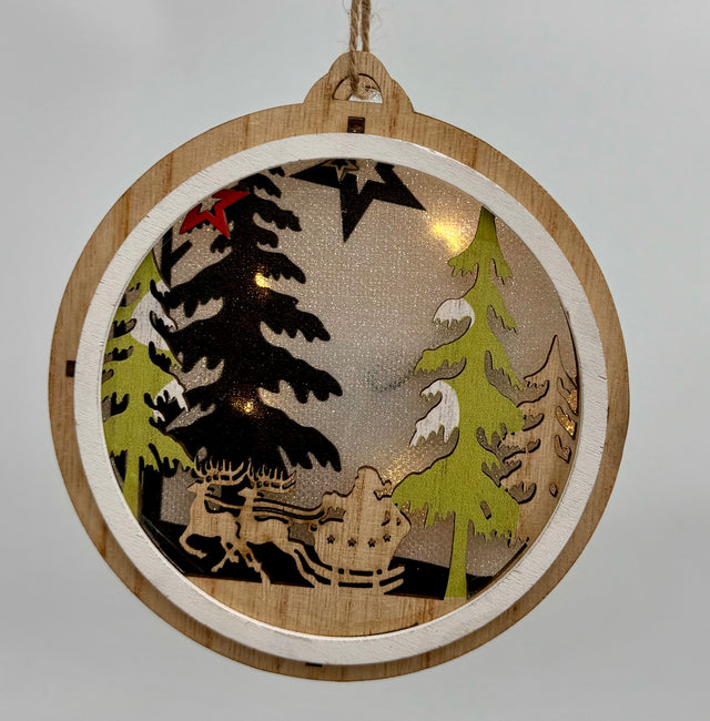 4" Wooden Woodland Screen with Lights