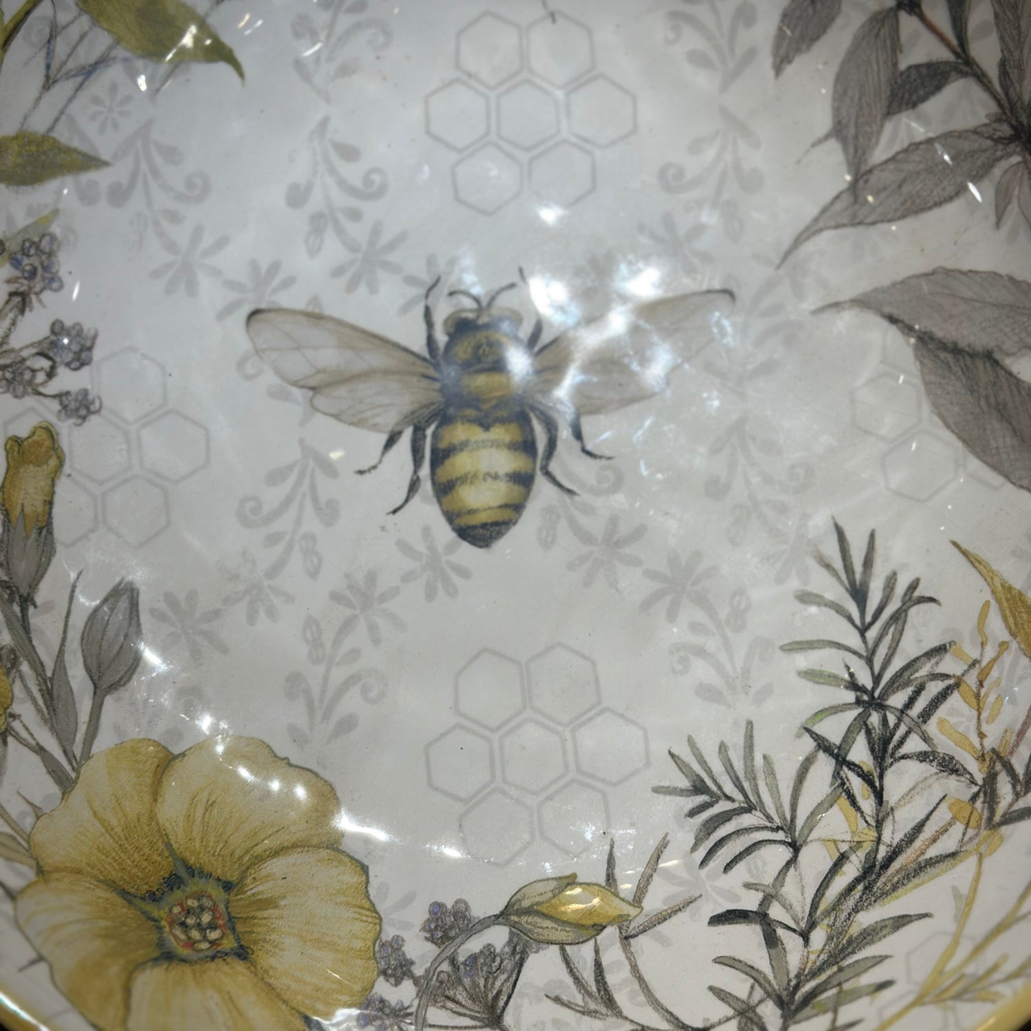 13" Bee Sweet Serving Pasta Bowl