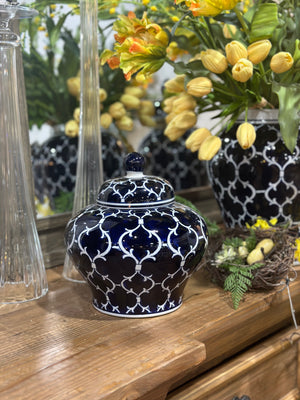 7" Blue & White Quatrefoil Lidded Ceramic Jar