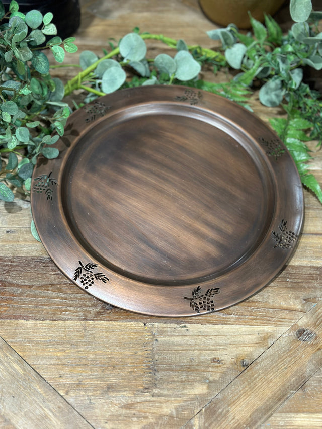 13” Metal Valley Pine Charger