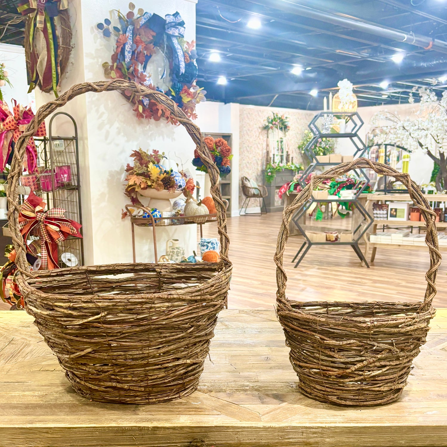 Grapevine Wall Basket | Available in 18" and 24" Sizes