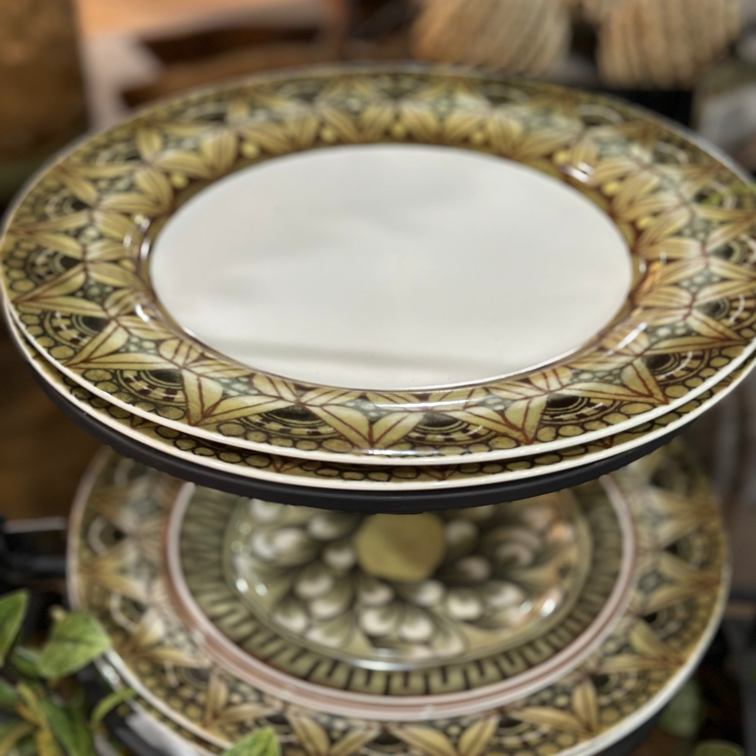 10.5" Roost Dinner Plate