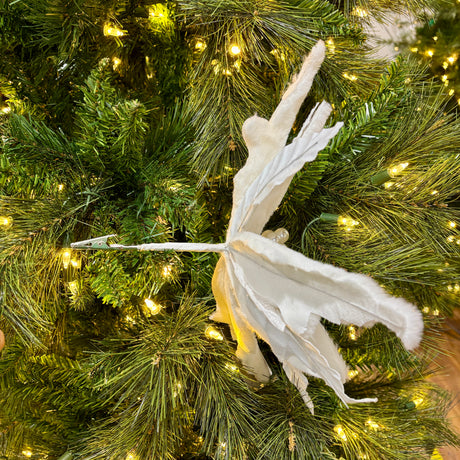 Fur-Edged Poinsettia on Clip, additional view