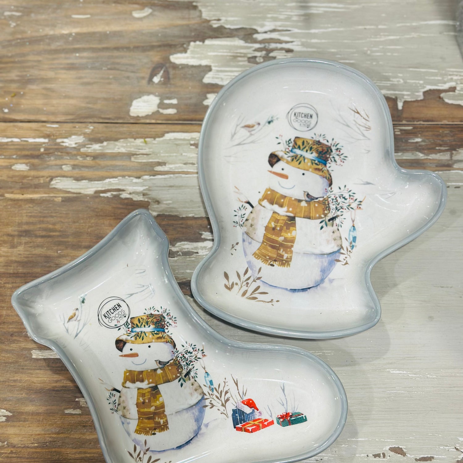 8” Plate Dolomite Snowman
