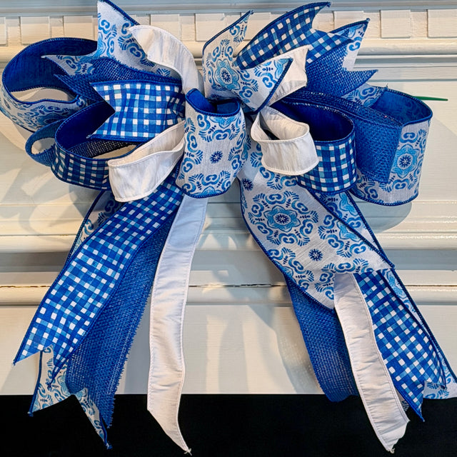 20" Santorini Sky Designer Handtied Bow