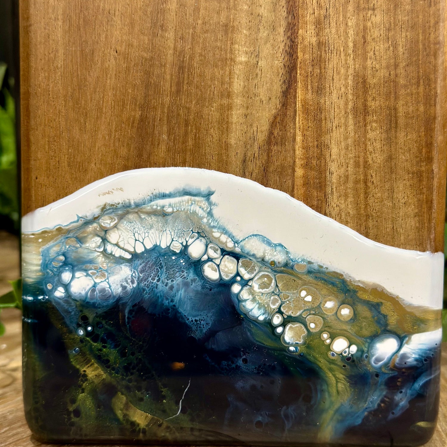 24” Cheeseboard Baguette Sapphire Sky