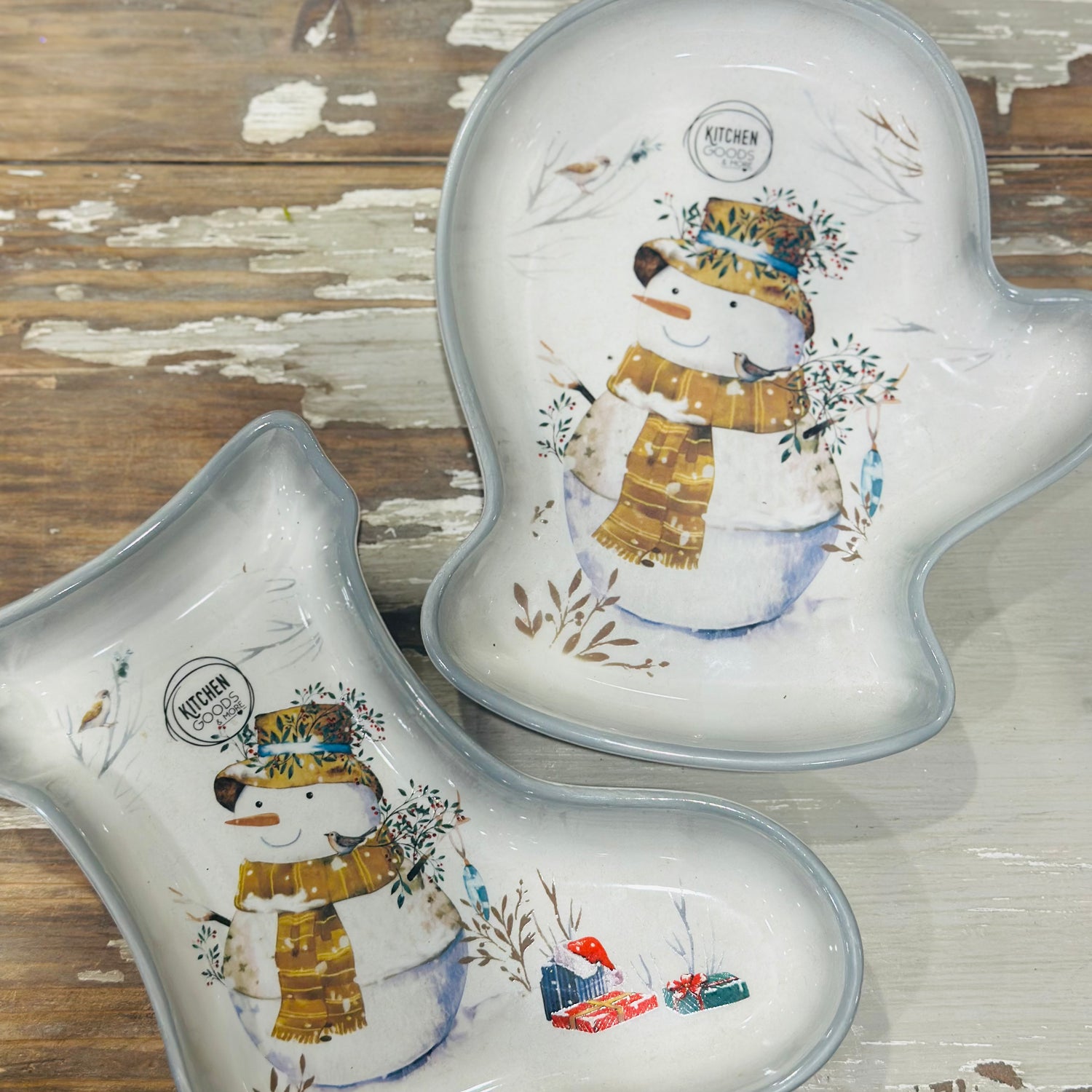 8” Plate Dolomite Snowman