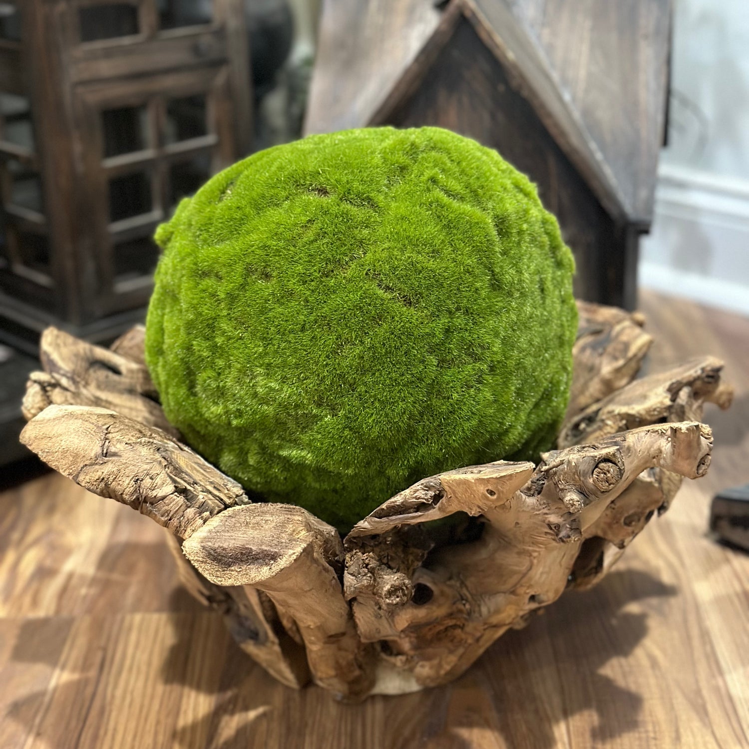 9" Green Medium Moss Ball