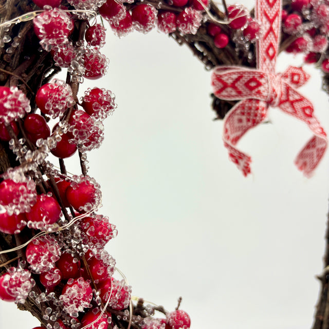 Heart Wreath with Micro LED | Battery Operated | Indoor