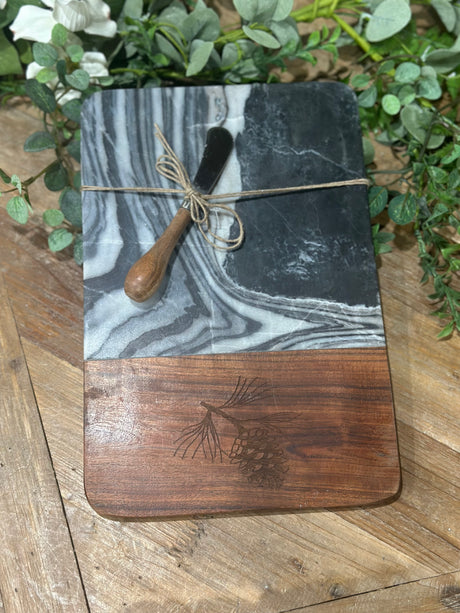 Rustic Pine Cutting Board With Spreader, additional view