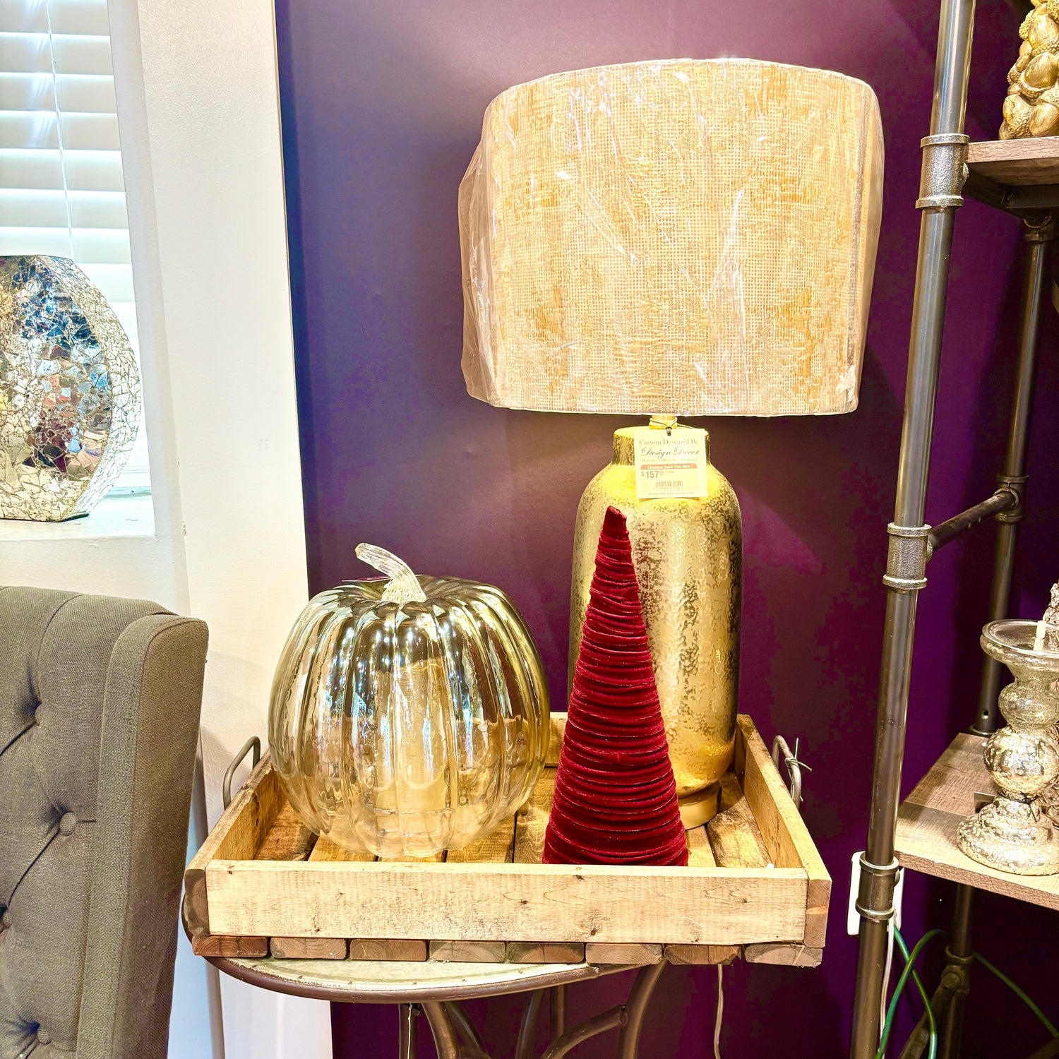 Leona Lamp